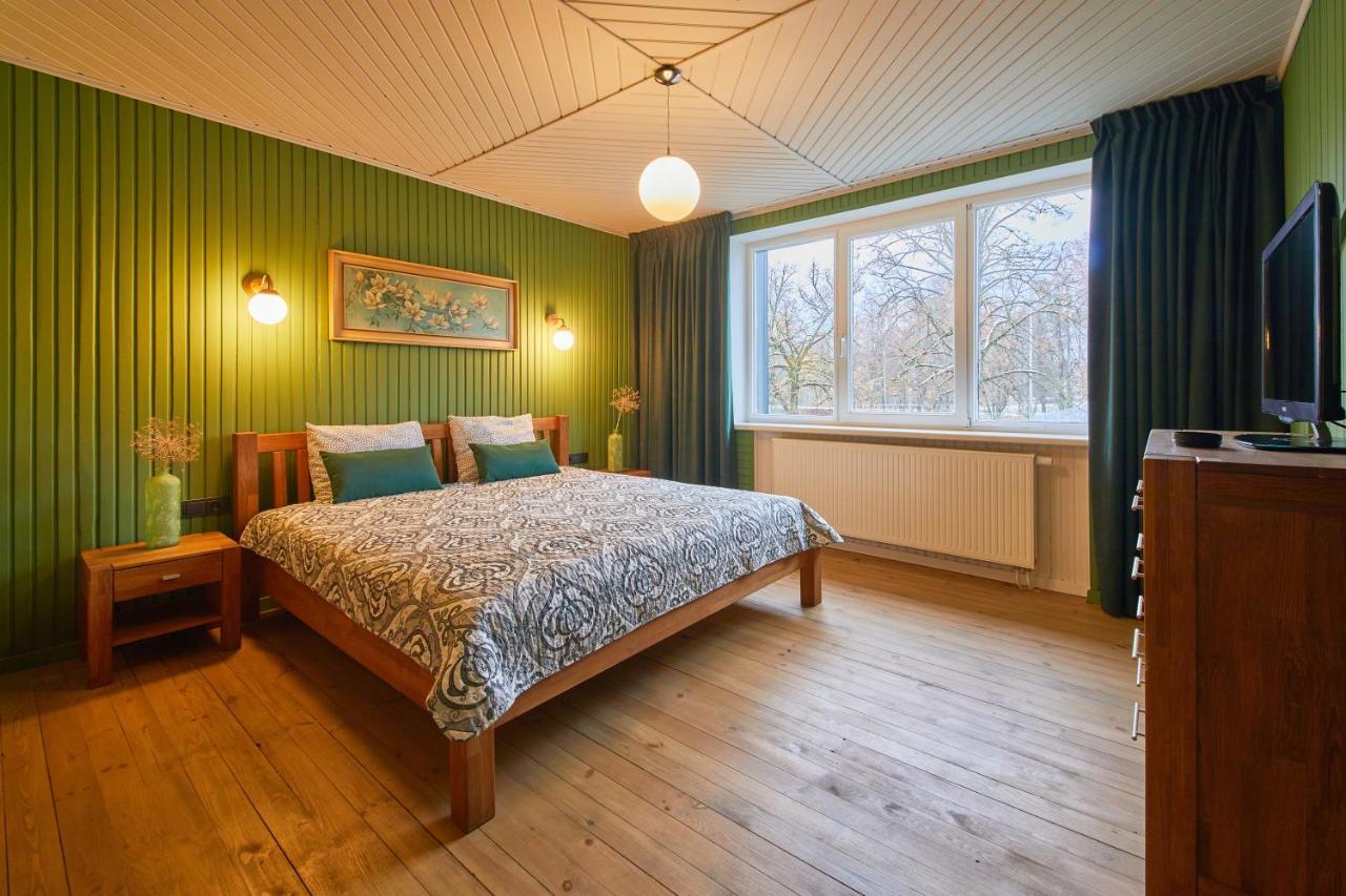 "Parko Vila" Anykščiai Exteriör bild